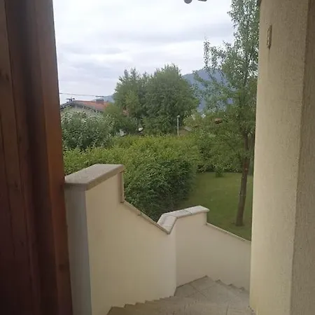 Guetl Am Weg アパート